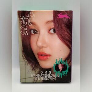 NEWJEANS OMG Ist Single Album Message Card DANIELLE Version CD Photo Book & More